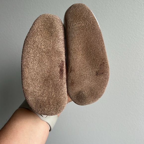 Robeez Dinosaur Soft Crib Shoes - Picture 6 of 7